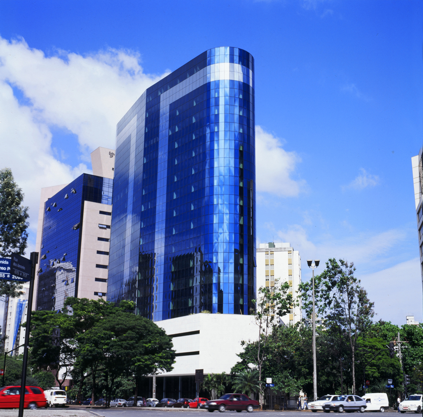 Ed. Agmar Glass Tower, fachada em Structural Glazing, Funcionários, Belo Horizonte